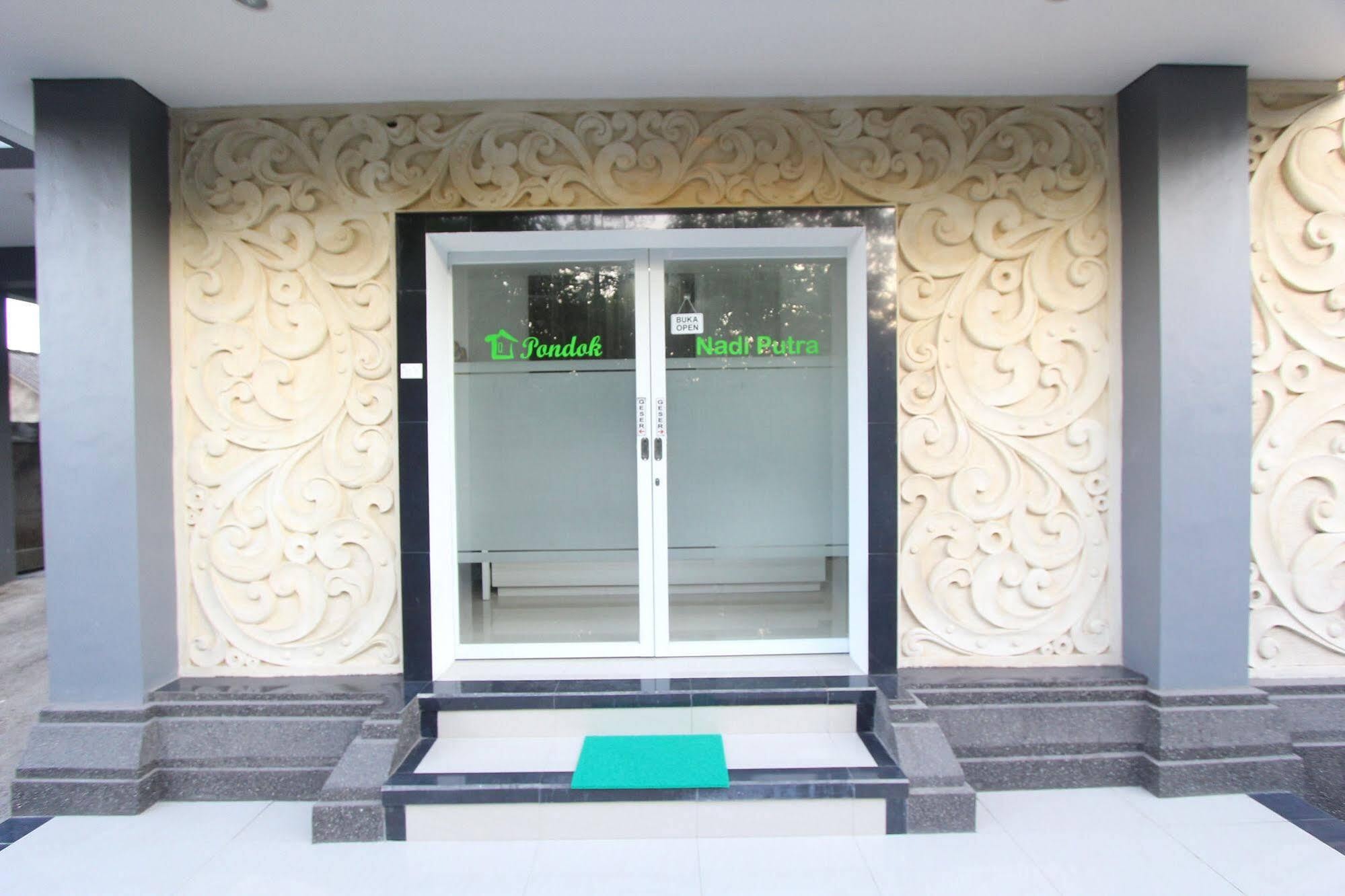 Pondok Nadi Putra Ungasan  Exterior photo